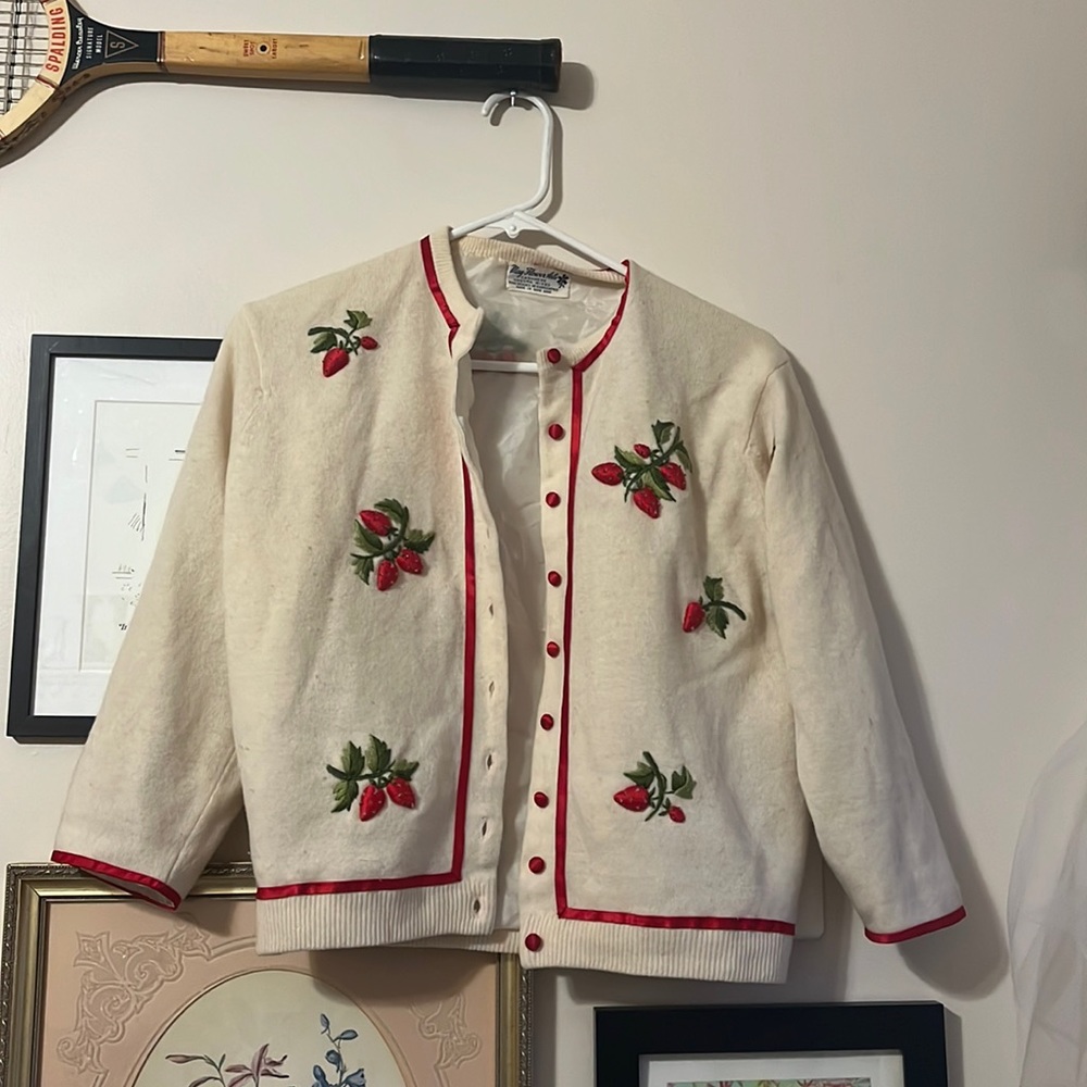 Vintage 50s Strawberry Embroidery Sweater